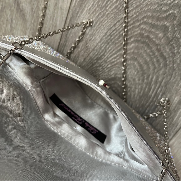 Simple Rhinestone Clutch - Picture 5 of 6